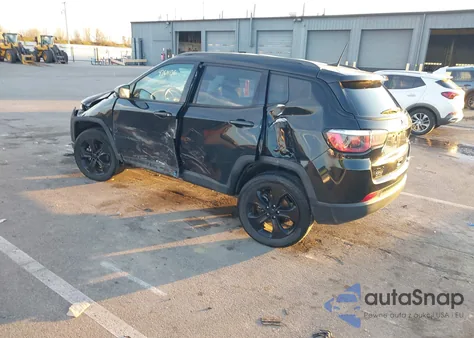 2019 Jeep Compass Altitude 4X4 from USA, damaged, VIN 3C4NJDBB9KT665736